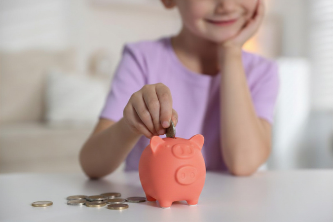 From Piggy Banks to First Cars: Teaching Kids the Power of Saving  